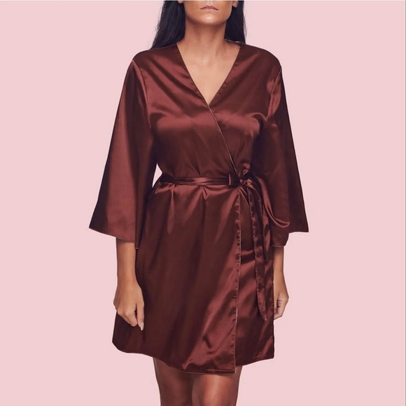 💥SALE💥Naughty Nude Reversible Robe - Picture 5 of 10